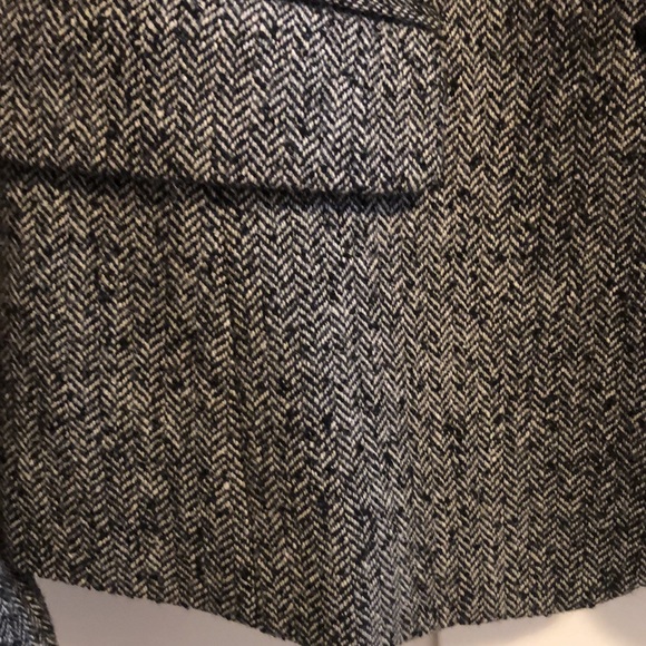 Gap Academy Wool / Silk Blended Herringbone Blazer - Picture 6 of 14